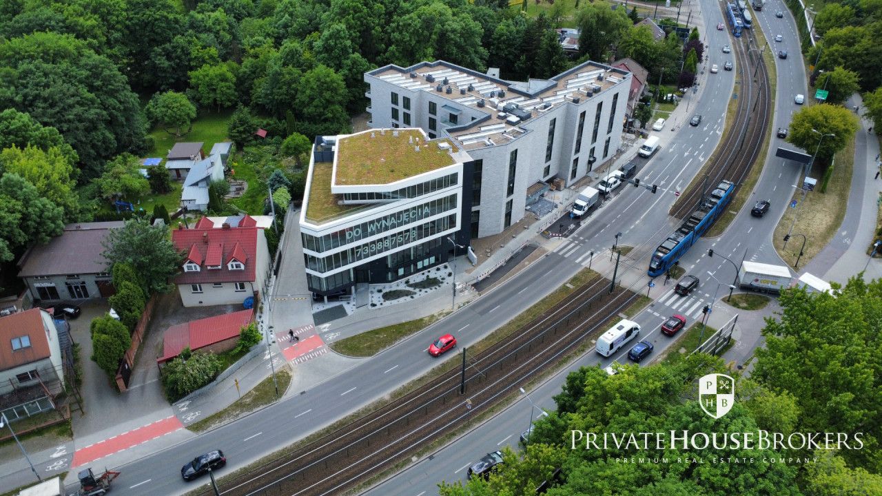 A unique space for your business - an intimate office building at al. John Paul - Комерційне приміщення - Оренда - Kraków, Nowa Huta / Czyżyny