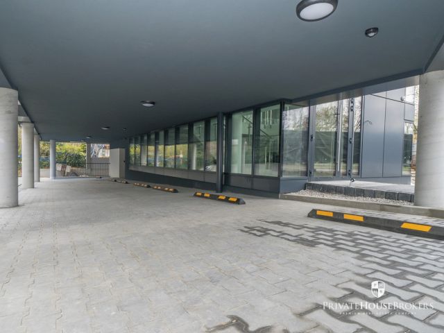 A unique space for your business - an intimate office building at al. John Paul - Commercial premises - Rent - Kraków, Nowa Huta / Czyżyny