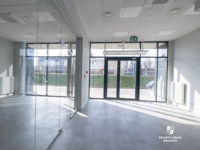 Commercial space for rent Walerego Sławka street 96 sqm - Commercial premises - Rent - Kraków, Podgórze / Bonarka