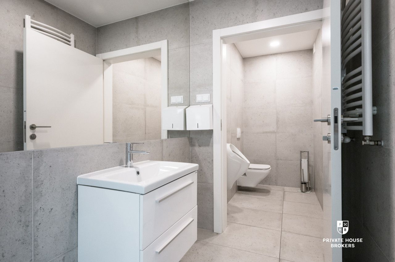 Office space for sell 192 sqm - Комерційне приміщення - Продаж - Kraków, Krowodrza / Wola Justowska