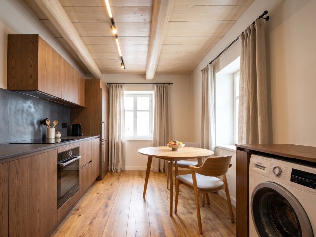 INVESTMENT - HOUSE FOR SALE IN ZATOR NEAR THE MARKET SQUARE - Дім - Продаж - Oświęcimski, Zator