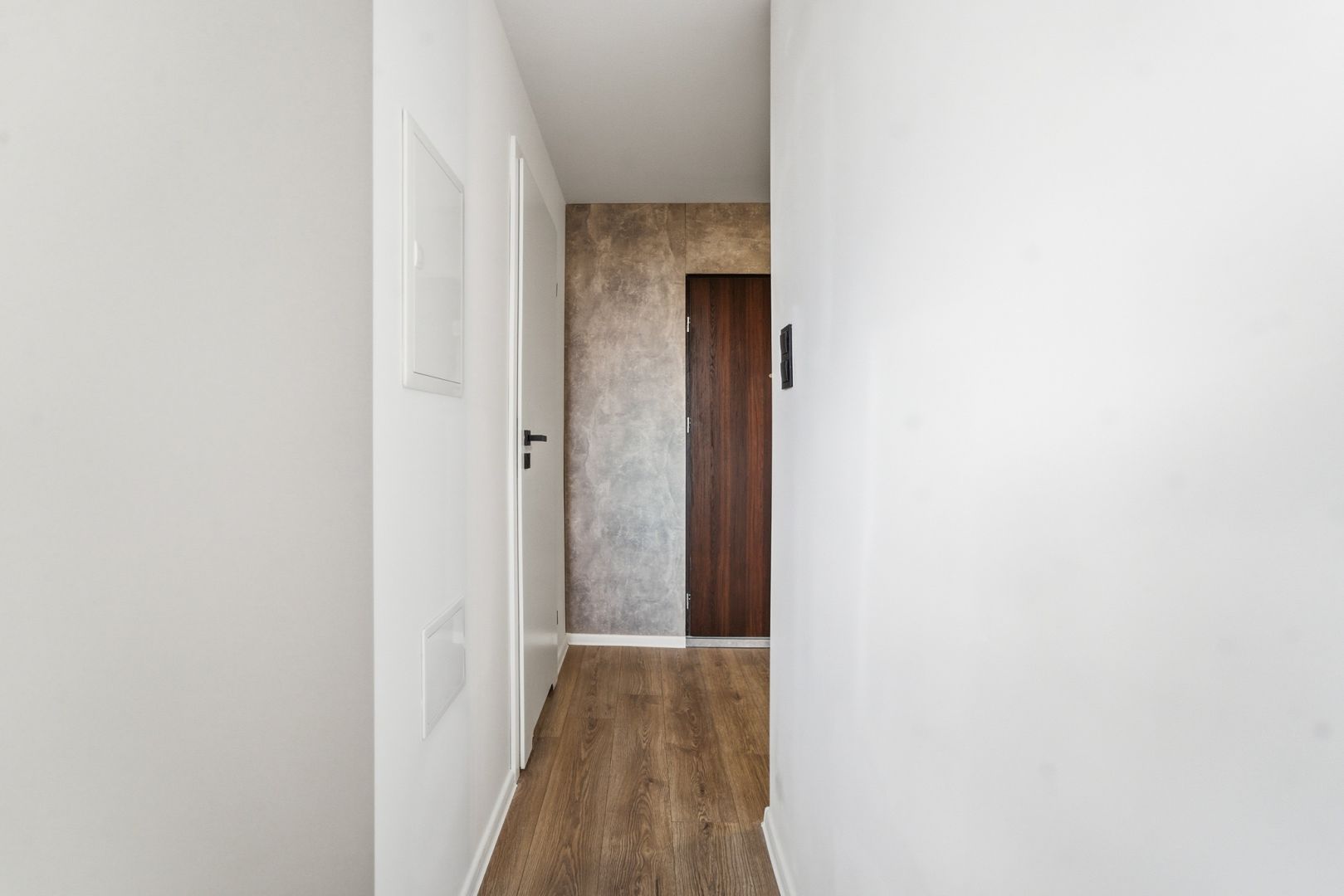 Move-in ready! 2-room flat Zabrze | AC & Parking - Apartment - Sale - Zabrze, Biskupice
