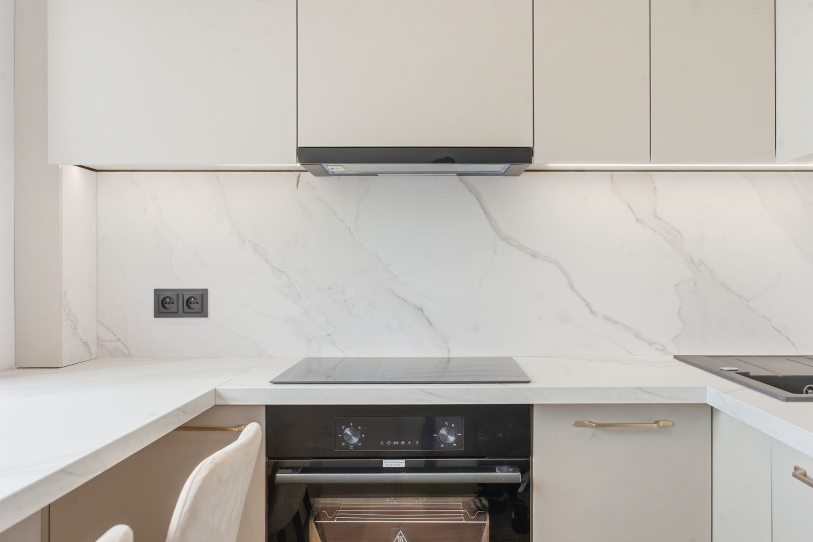 Move-in ready! 2-room flat Zabrze | AC & Parking - Apartment - Sale - Zabrze, Biskupice
