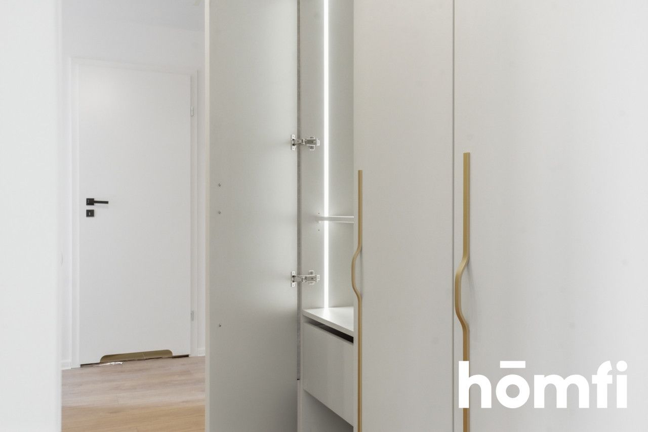 Move-in ready! 2-room flat Zabrze | AC & Parking - Apartment - Sale - Zabrze, Biskupice