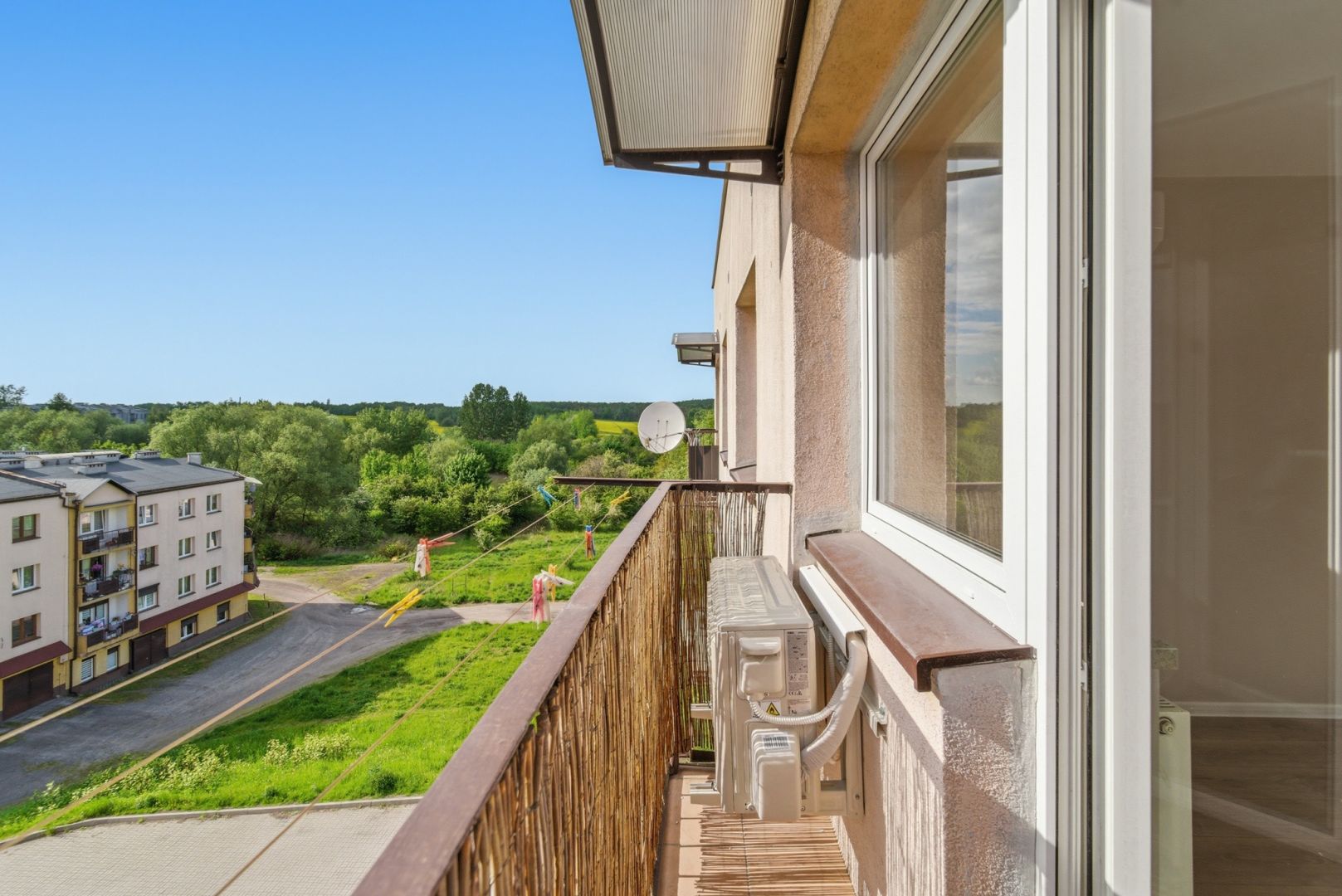 Move-in ready! 2-room flat Zabrze | AC & Parking - Apartment - Sale - Zabrze, Biskupice