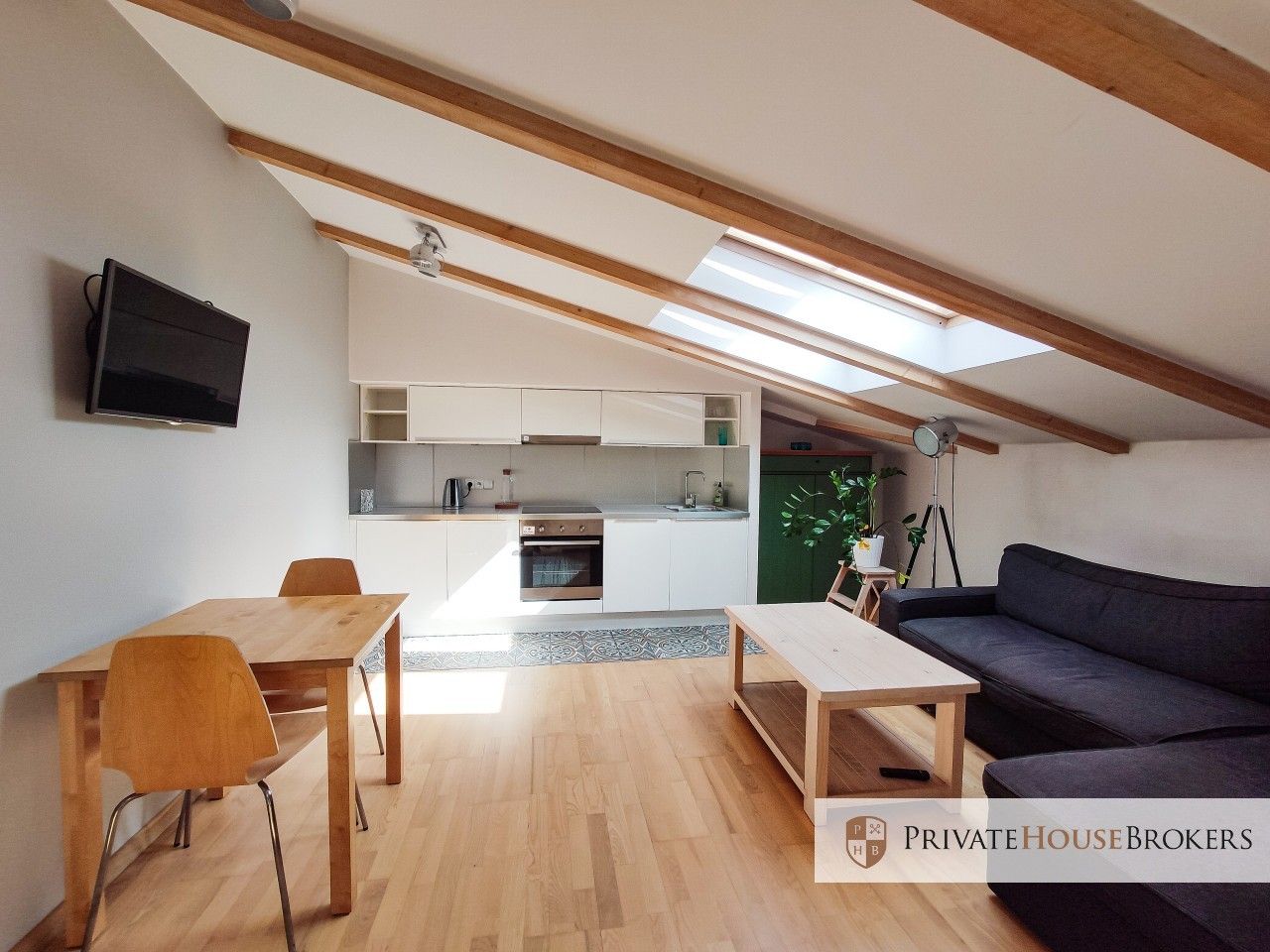 Cozy one-bedroom apartment with AC in Kazimierz at Bocheńska st.-40m2 - Apartment - Rent - Kraków, Śródmieście / Kazimierz