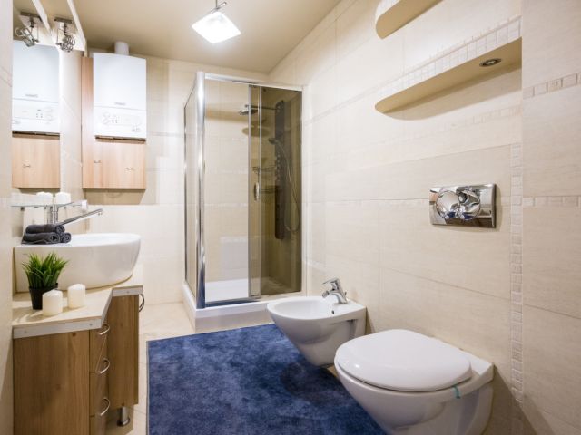 Spacious apartment, on the Al. Słowackiego Street - Квартира - Оренда - Kraków, Śródmieście / Stare Miasto