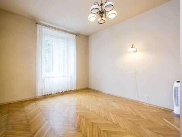 Spacious apartment, on the Al. Słowackiego Street - Квартира - Оренда - Kraków, Śródmieście / Stare Miasto