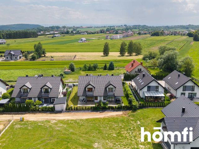 Dom blisko Krakowa z widokiem na Bielany - 5 pokoi, 150 m², fotowoltaika - Dom - Sprzedaż - Krakowski, Liszki / Kryspinów