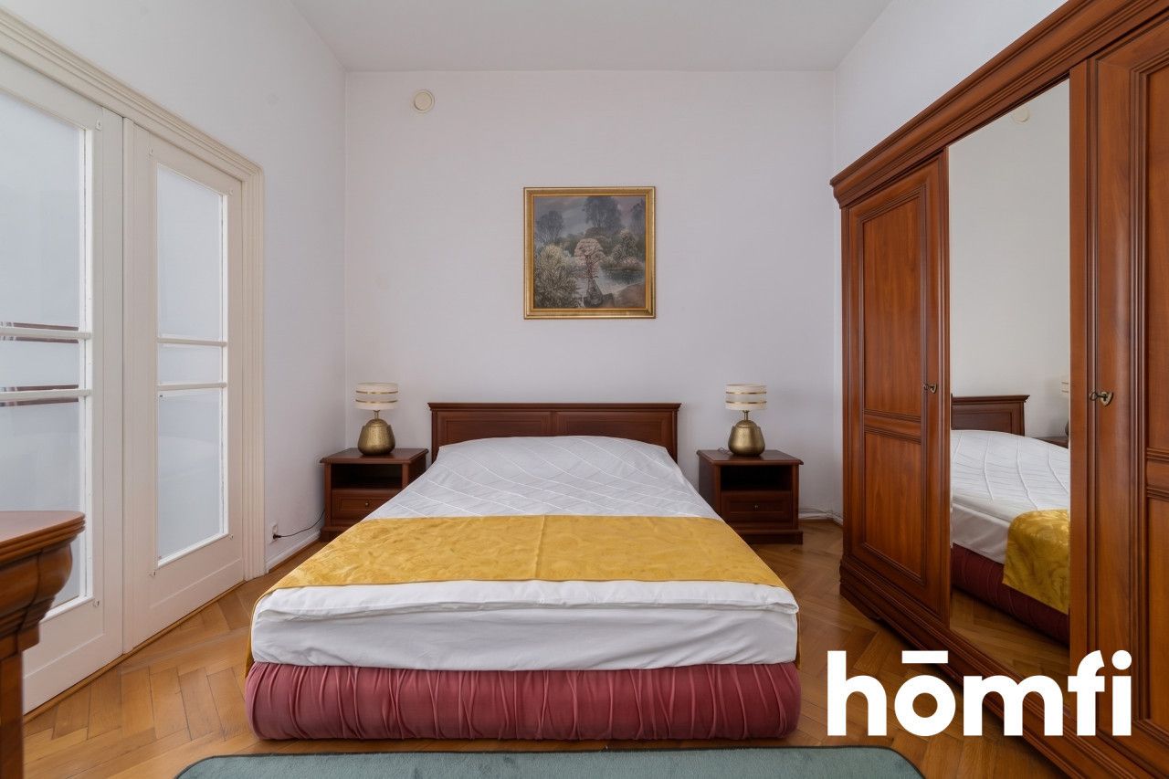 CHARMING 3-BEDROOM APARTMENT WITH BALCONY IN THE CITY CENTER OF ŁÓDŹ - Квартира - Оренда - Łódź, Śródmieście / Śródmieście