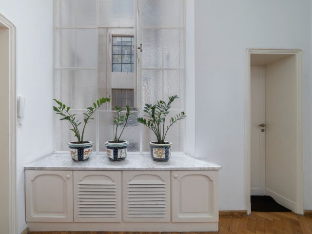 CHARMING 3-BEDROOM APARTMENT WITH BALCONY IN THE CITY CENTER OF ŁÓDŹ - Apartment - Rent - Łódź, Śródmieście / Śródmieście