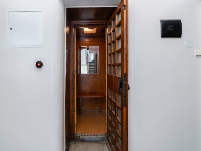 CHARMING 3-BEDROOM APARTMENT WITH BALCONY IN THE CITY CENTER OF ŁÓDŹ - Apartment - Rent - Łódź, Śródmieście / Śródmieście