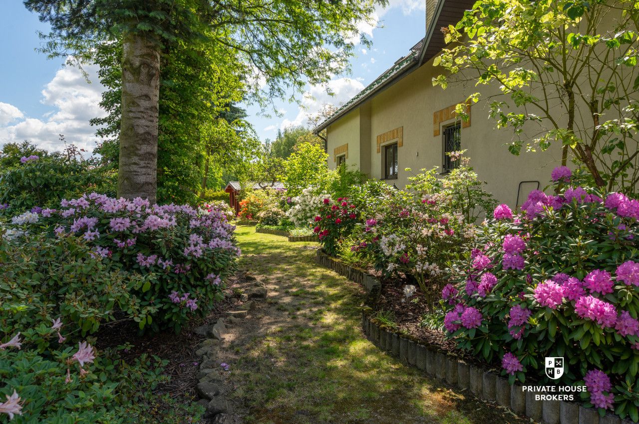 350m² Residence with an orangery & fairytale 22a garden | Fast A4 access - House - Sale - Tarnowski, Tarnów / Zbylitowska Góra