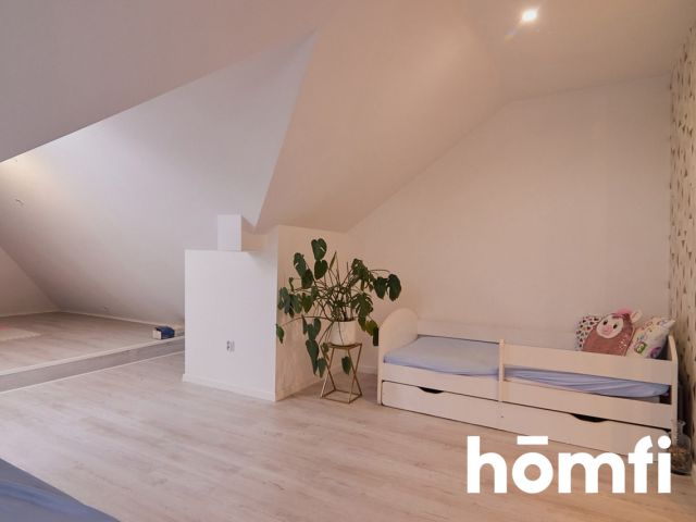 Spacious Apartment with Usable Attic - Apartment - Sale - Zamość