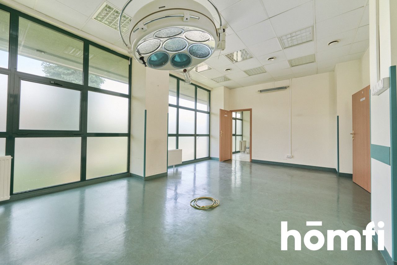Large medical premises available to rent! - Комерційне приміщення - Оренда - Wrocław