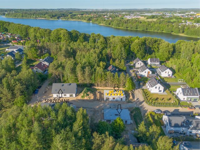 ideal family house next to lake - Дім - Продаж - Kartuski, Przodkowo / Warzenko