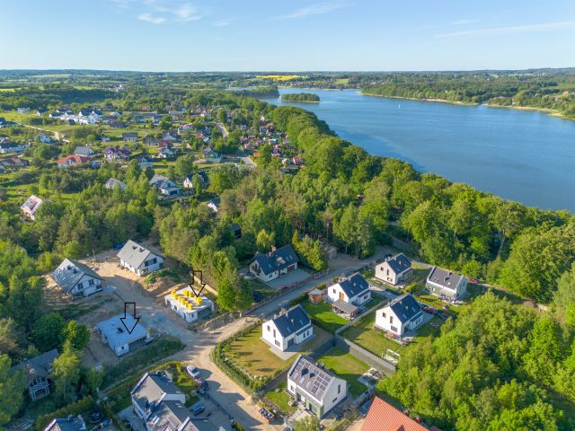 ideal family house next to lake - Дім - Продаж - Kartuski, Przodkowo / Warzenko