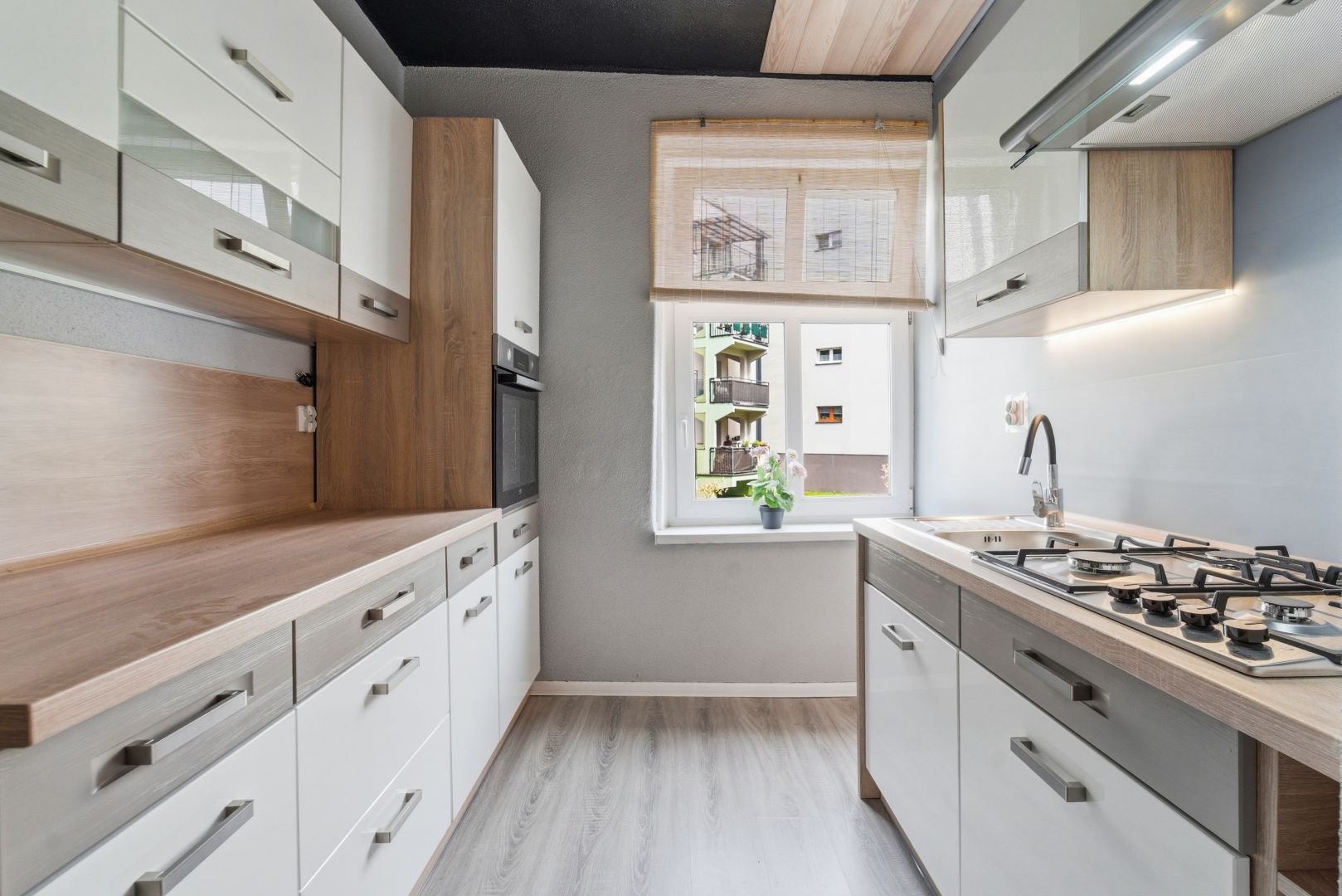 Move-in Ready! 2 Newly Renovated Rooms - Apartment - Sale - Mysłowice, Wesoła