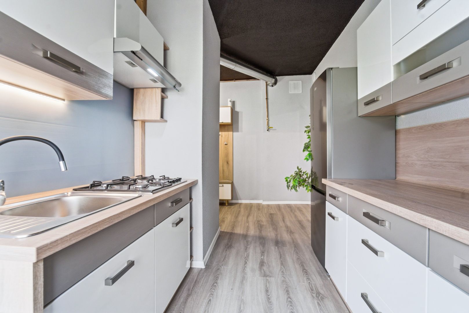 Move-in Ready! 2 Newly Renovated Rooms - Apartment - Sale - Mysłowice, Wesoła