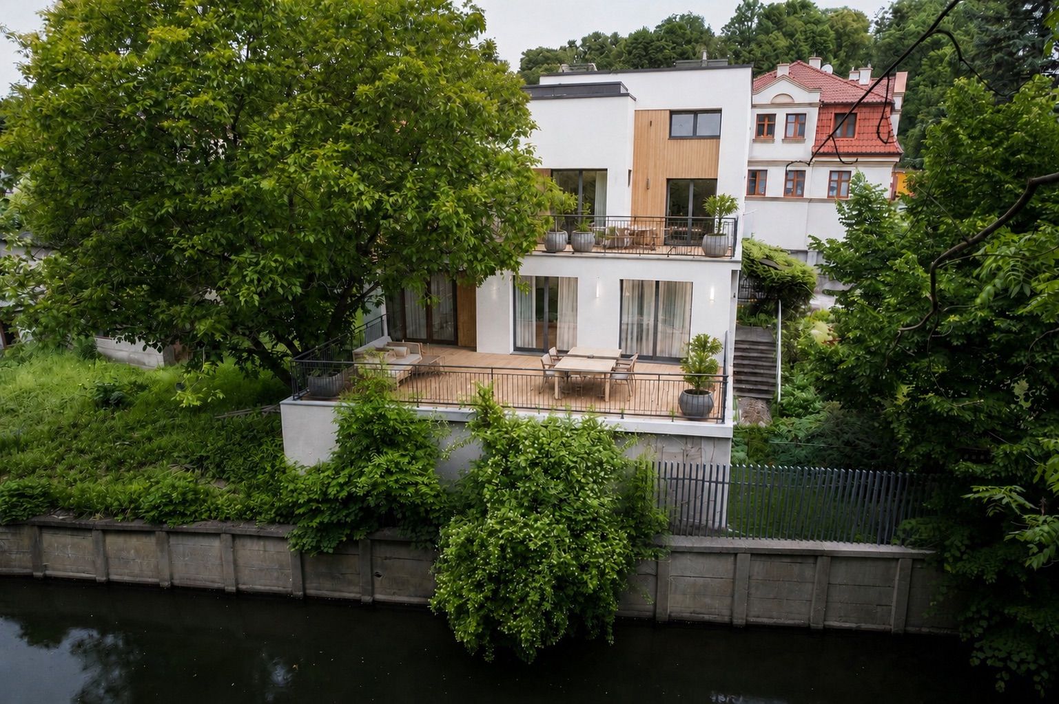 Detached house by the river in the center of Ostroda - Дім - Продаж - Ostródzki, Ostróda