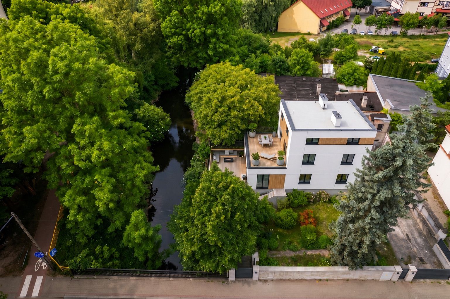 Detached house by the river in the center of Ostroda - Дім - Продаж - Ostródzki, Ostróda