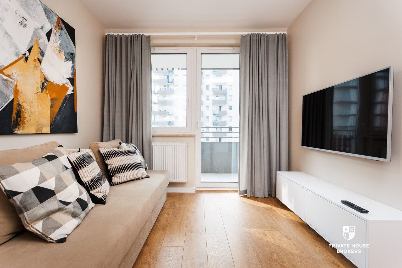 Bright, finished to a high standard Apartment with balcony| Full household appliances| Parking included in the price - Apartment - Rent - Kraków, Nowa Huta / Mistrzejowice