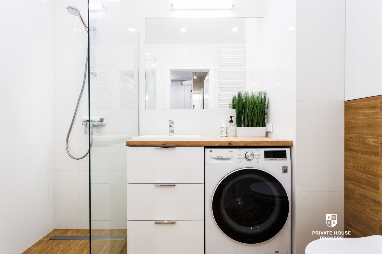 Bright, finished to a high standard Apartment with balcony| Full household appliances| Parking included in the price - Apartment - Rent - Kraków, Nowa Huta / Mistrzejowice