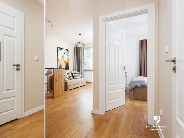 Bright, finished to a high standard Apartment with balcony| Full household appliances| Parking included in the price - Apartment - Rent - Kraków, Nowa Huta / Mistrzejowice