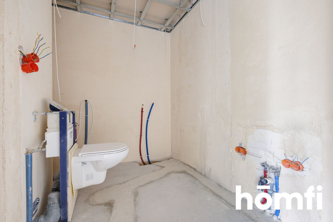 The spacious and perfectly illuminated 69.50 sqm apartment - Apartment - Sale - Warszawa, Wola