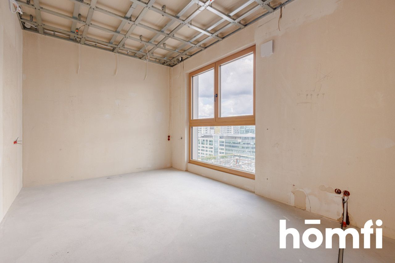 The spacious and perfectly illuminated 69.50 sqm apartment - Apartment - Sale - Warszawa, Wola