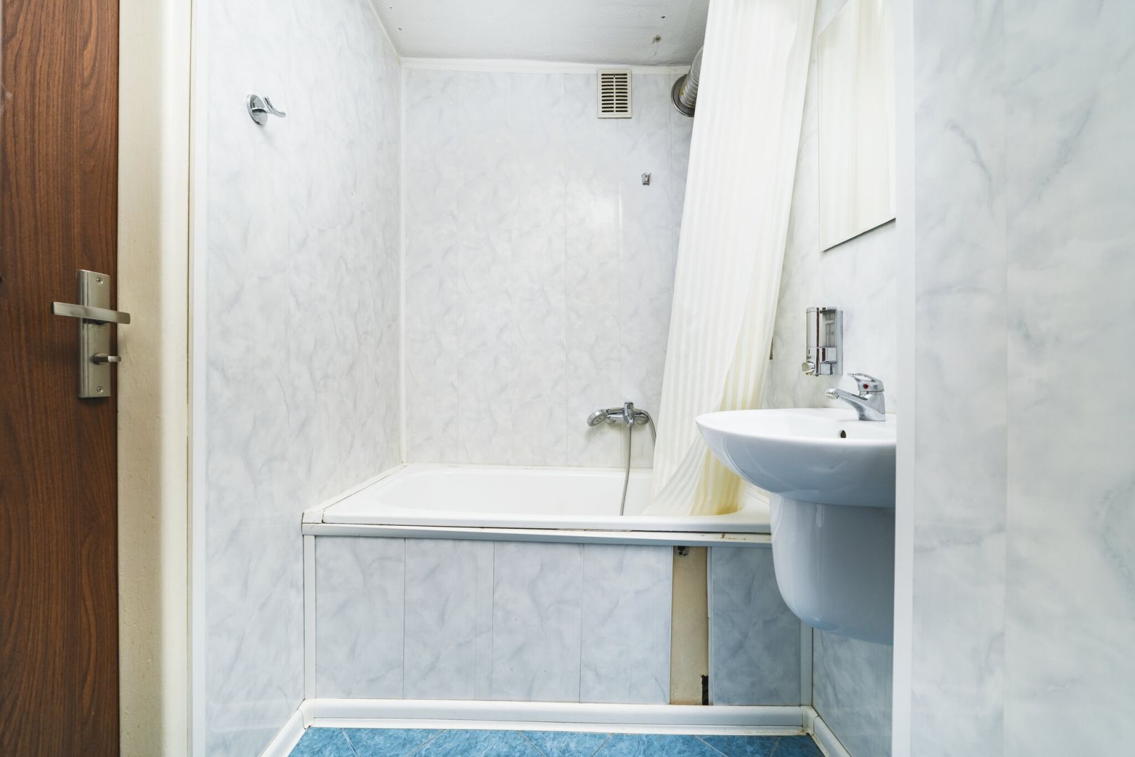 Investment Studio Apartment with Balcony in the City Centre - Apartment - Sale - Kraków, Krowodrza / Krowodrza