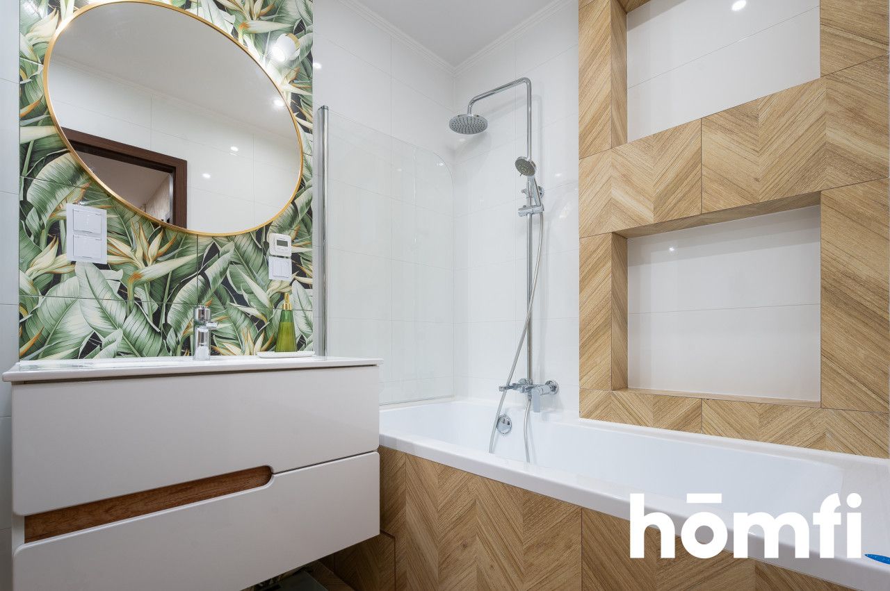 4 rooms | parking space | air conditioning - Квартира - Продаж - Kraków, Nowa Huta / Mistrzejowice