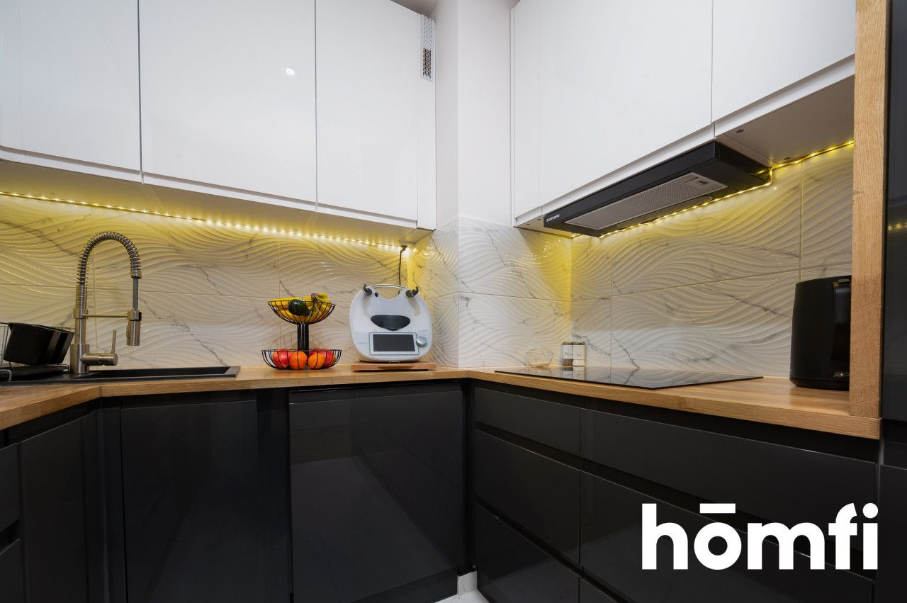 4 rooms | parking space | air conditioning - Квартира - Продаж - Kraków, Nowa Huta / Mistrzejowice
