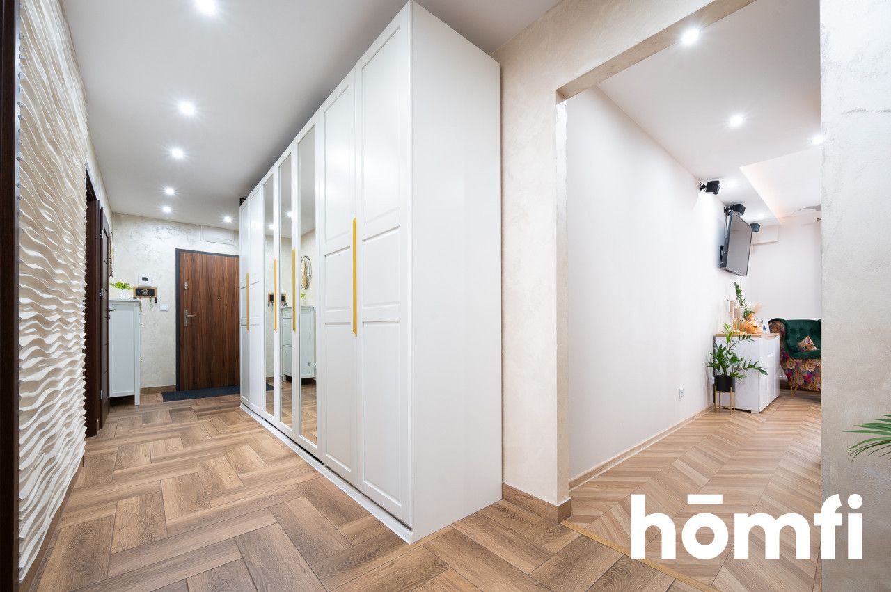 4 rooms | parking space | air conditioning - Квартира - Продаж - Kraków, Nowa Huta / Mistrzejowice