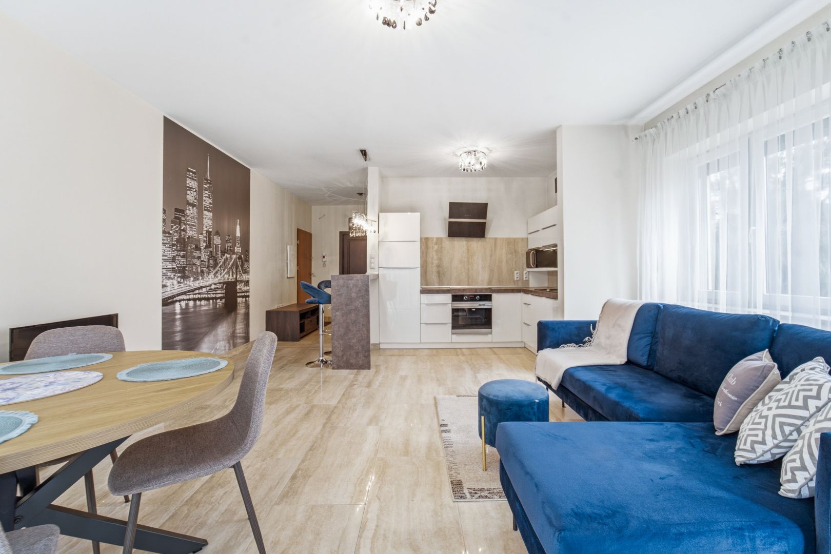 Bright, comfortable 54m² for rent, large balcony - Apartment - Rent - Katowice, Piotrowice