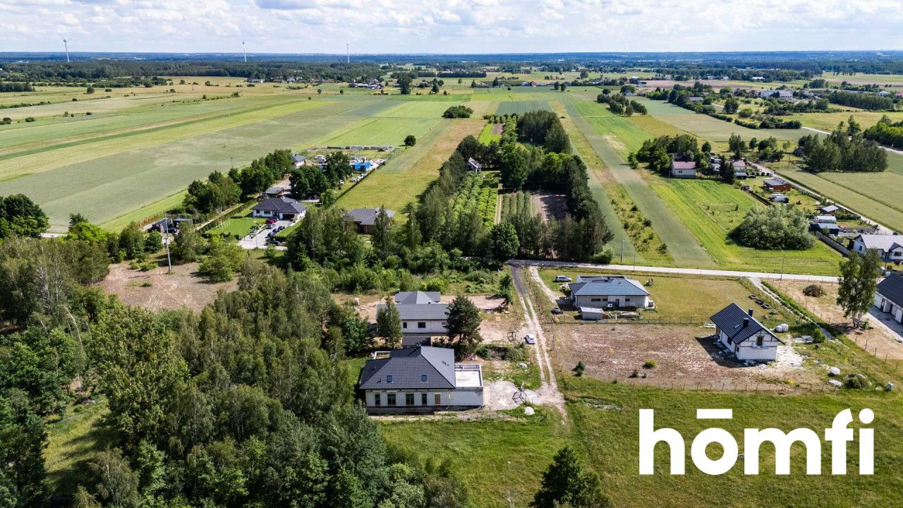 A single-story house on a large plot with an interesting layout of rooms - House - Sale - Radomski, Jedlińsk / Nowe Zawady
