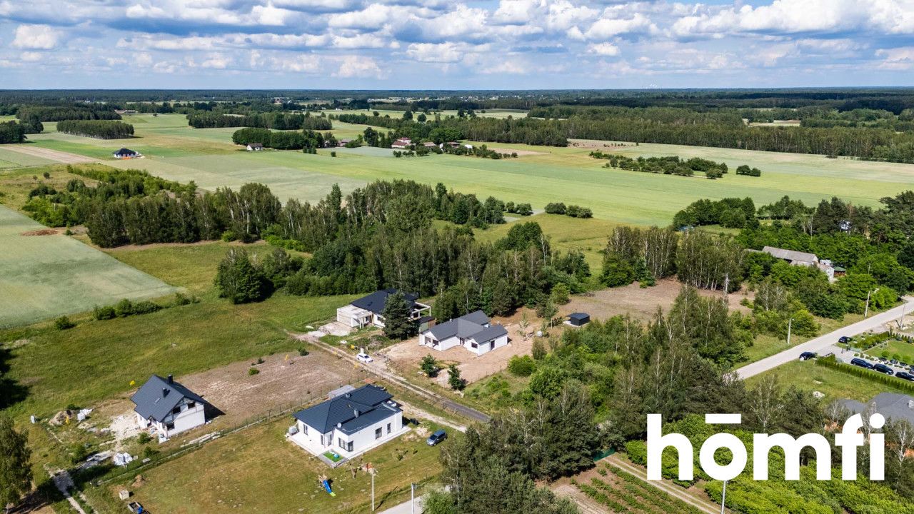A single-story house on a large plot with an interesting layout of rooms - House - Sale - Radomski, Jedlińsk / Nowe Zawady