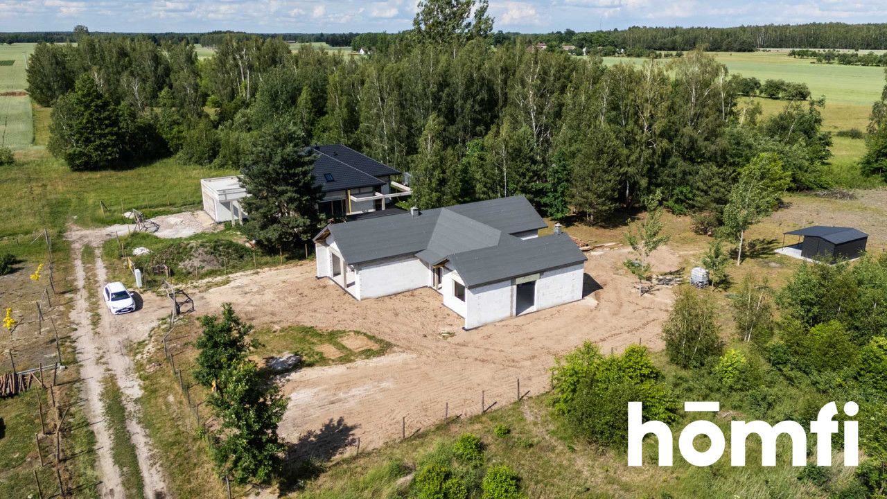 A single-story house on a large plot with an interesting layout of rooms - House - Sale - Radomski, Jedlińsk / Nowe Zawady