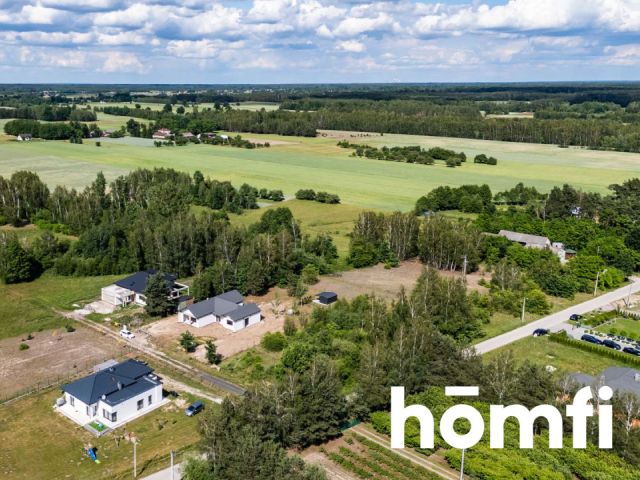 A single-story house on a large plot with an interesting layout of rooms - House - Sale - Radomski, Jedlińsk / Nowe Zawady