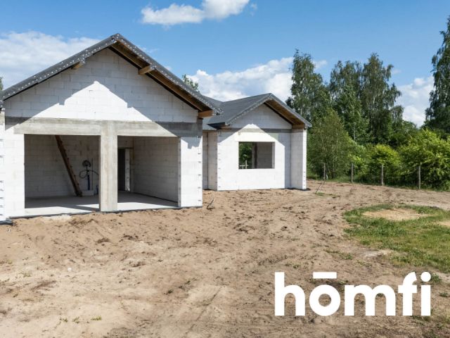A single-story house on a large plot with an interesting layout of rooms - House - Sale - Radomski, Jedlińsk / Nowe Zawady