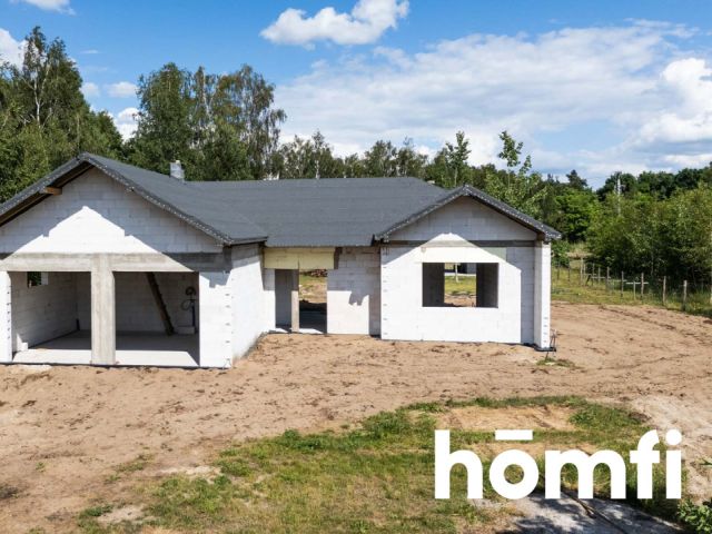 A single-story house on a large plot with an interesting layout of rooms - House - Sale - Radomski, Jedlińsk / Nowe Zawady