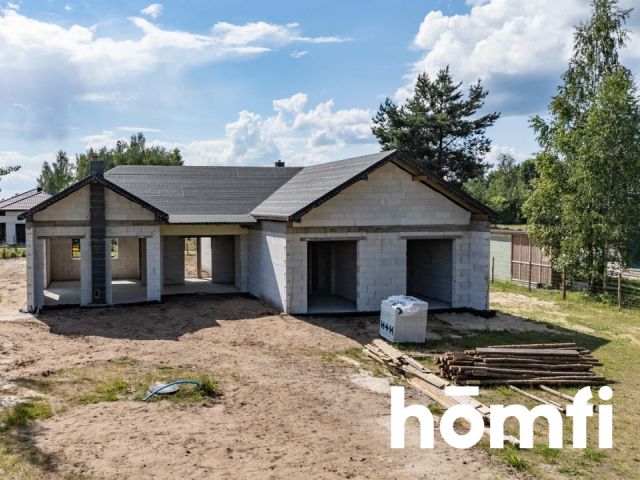 A single-story house on a large plot with an interesting layout of rooms - House - Sale - Radomski, Jedlińsk / Nowe Zawady