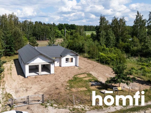 A single-story house on a large plot with an interesting layout of rooms - House - Sale - Radomski, Jedlińsk / Nowe Zawady