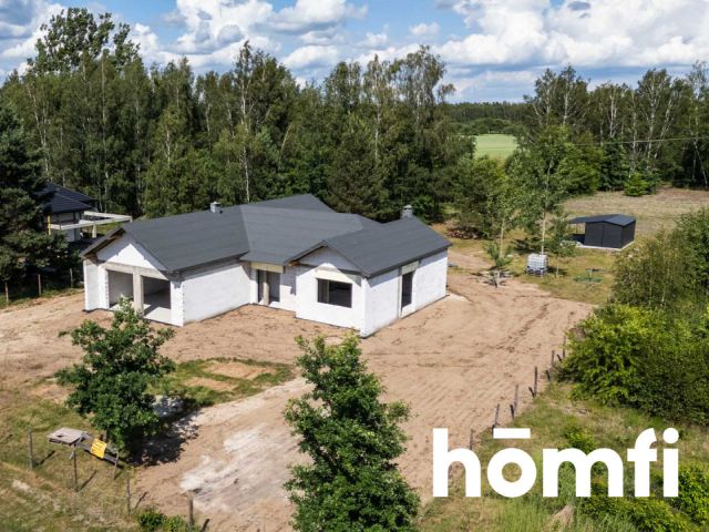 A single-story house on a large plot with an interesting layout of rooms - House - Sale - Radomski, Jedlińsk / Nowe Zawady