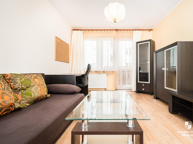Comfortable, fully furnished two rooms apartment with a balcony and a garage - Квартира - Продаж - Kraków, Nowa Huta / Oświecenia