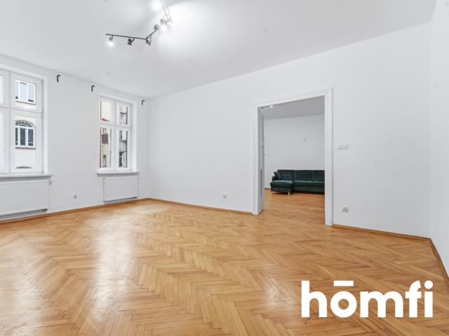 3-ROOM APARTMENT IN A TENEMENT BUILDING - Квартира - Оренда - Bielsko-Biała, Śródmieście