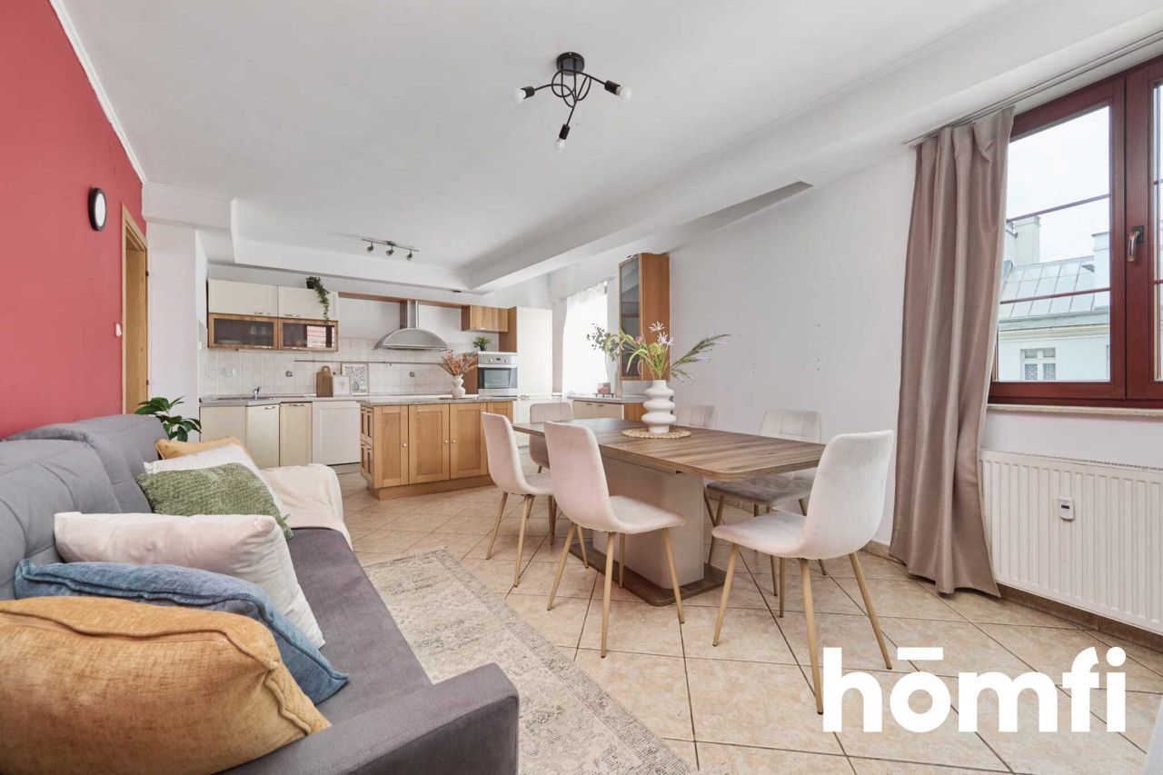 74m² in the City Center | Turnkey Investment or Perfect Starter! - Apartment - Sale - Wrocław, Stare Miasto / Rynek