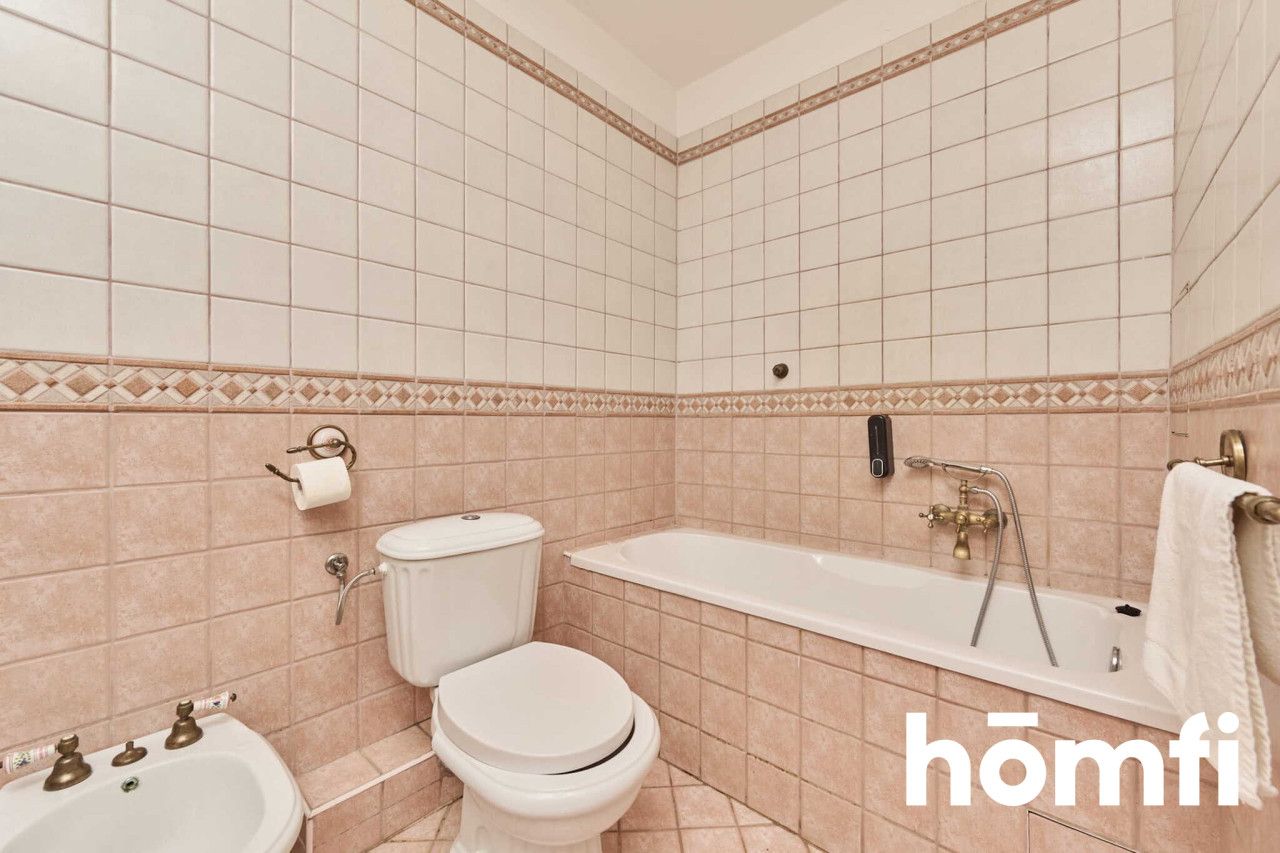 74m² in the City Center | Turnkey Investment or Perfect Starter! - Apartment - Sale - Wrocław, Stare Miasto / Rynek
