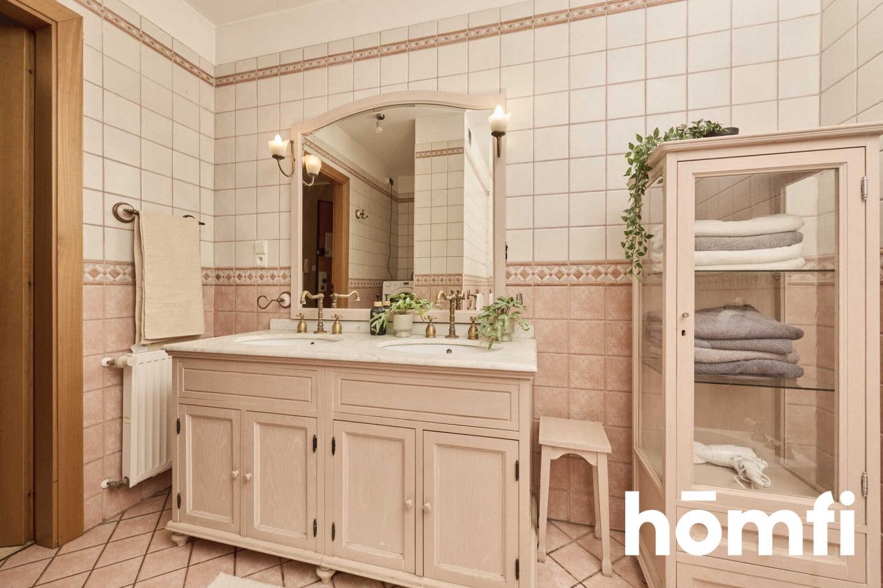 74m² in the City Center | Turnkey Investment or Perfect Starter! - Apartment - Sale - Wrocław, Stare Miasto / Rynek