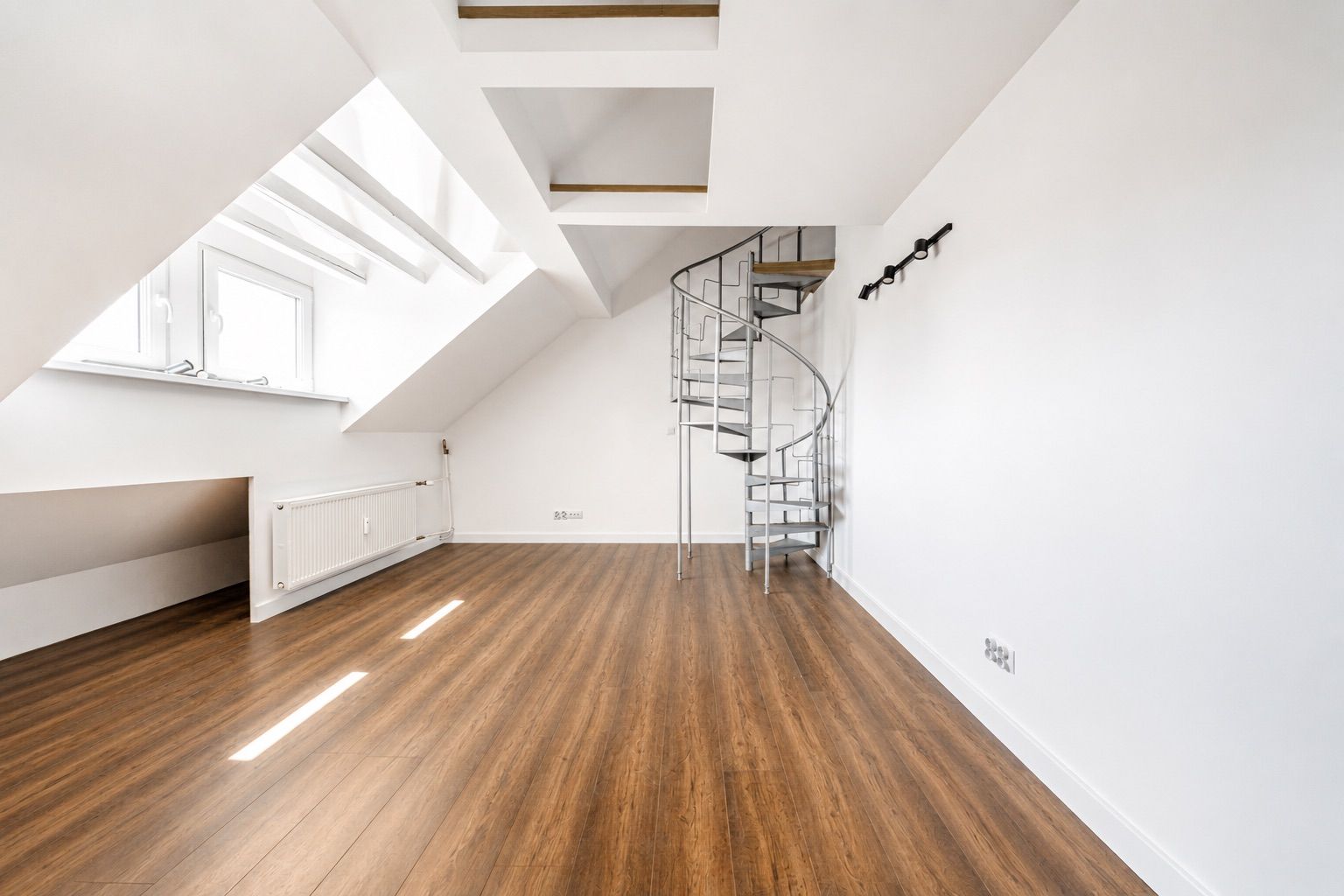 Apartment with a mezzanine after renovation 44 m - Apartment - Sale - Poznań, Nowe Miasto